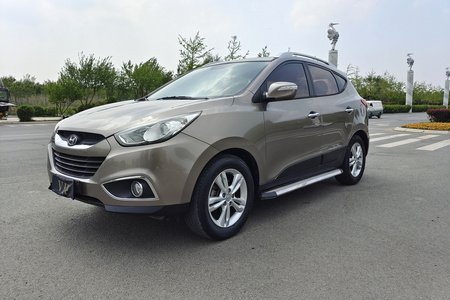 盘锦二手现代ix35 2010款 2.0 新锐版 GL 2WD MT
