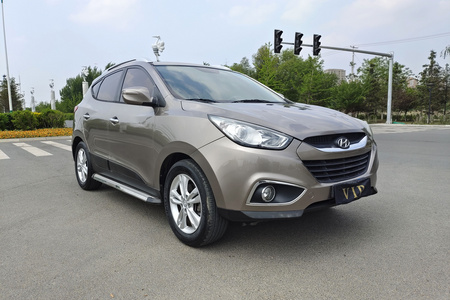 盘锦二手现代ix35 2010款 2.0 新锐版 GL 2WD MT
