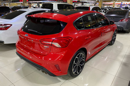 红河二手福特福克斯 2020款 两厢 EcoBoost 180 手自一体 ST Line