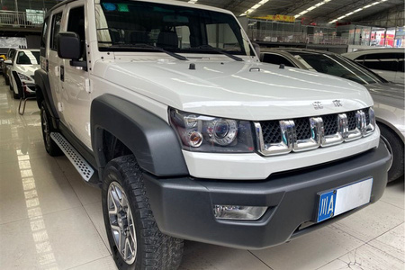 甘孜二手北京BJ40 2016款 BJ40L 2.3T 手自一体 两驱 豪华版